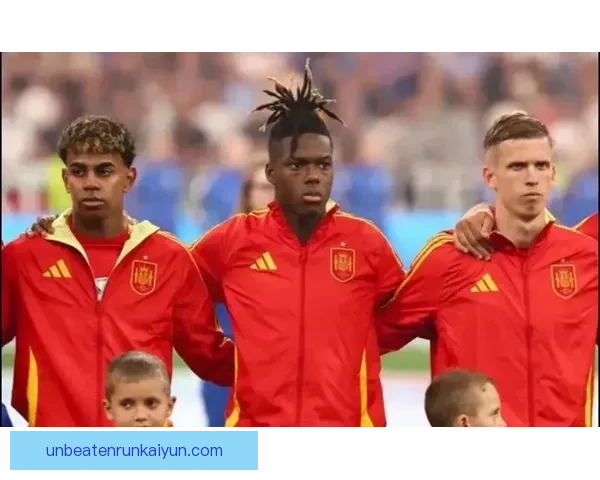 西班牙队2010年世界杯勇夺桂冠，历史性成就值得关注